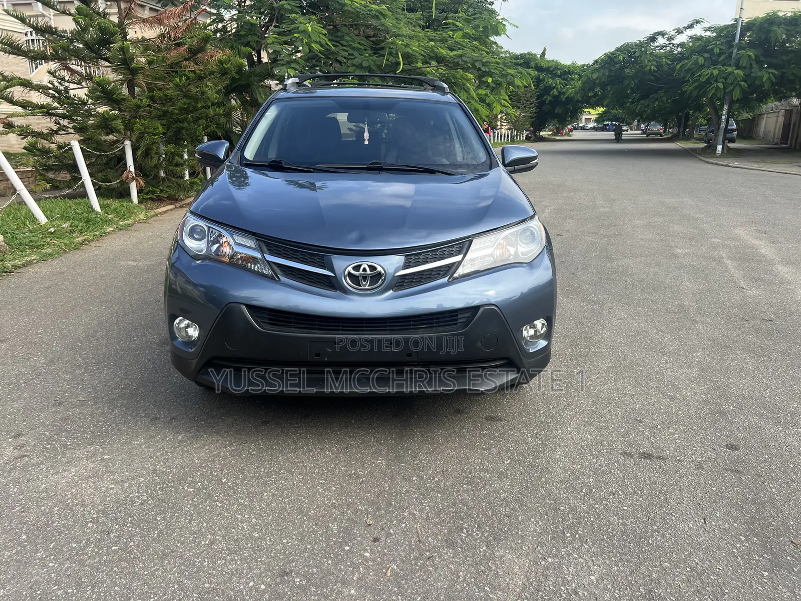Toyota RAV4 Limited 4dr SUV (2.5L 4cyl 6A) 2014 Gray
