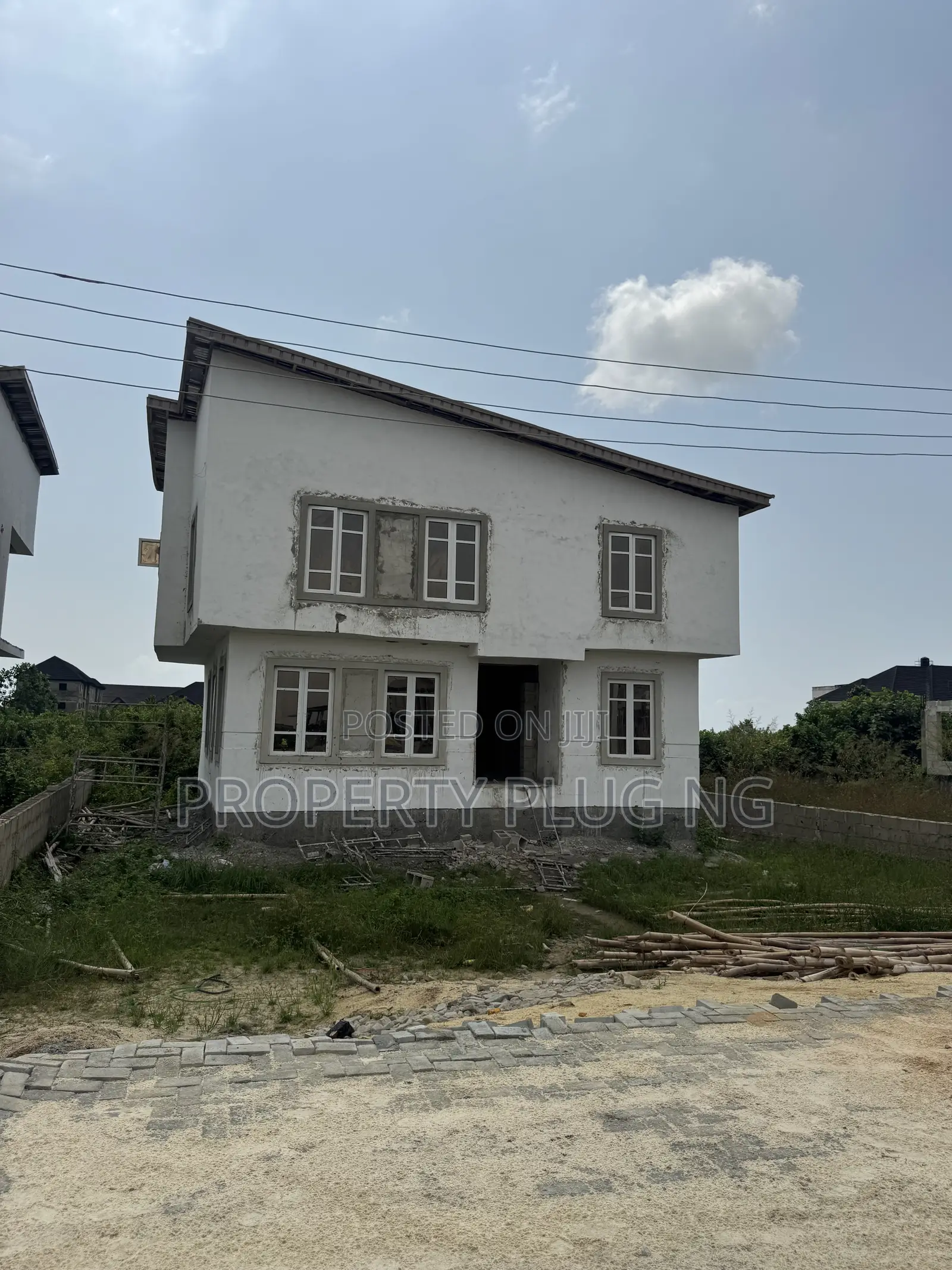 4bdrm Duplex in Pearl Nuga Court, Sangotedo for sale