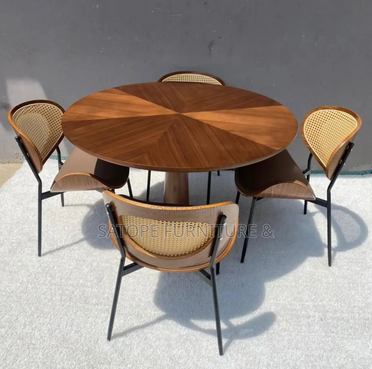 High Quality Restaurant and Dining Set