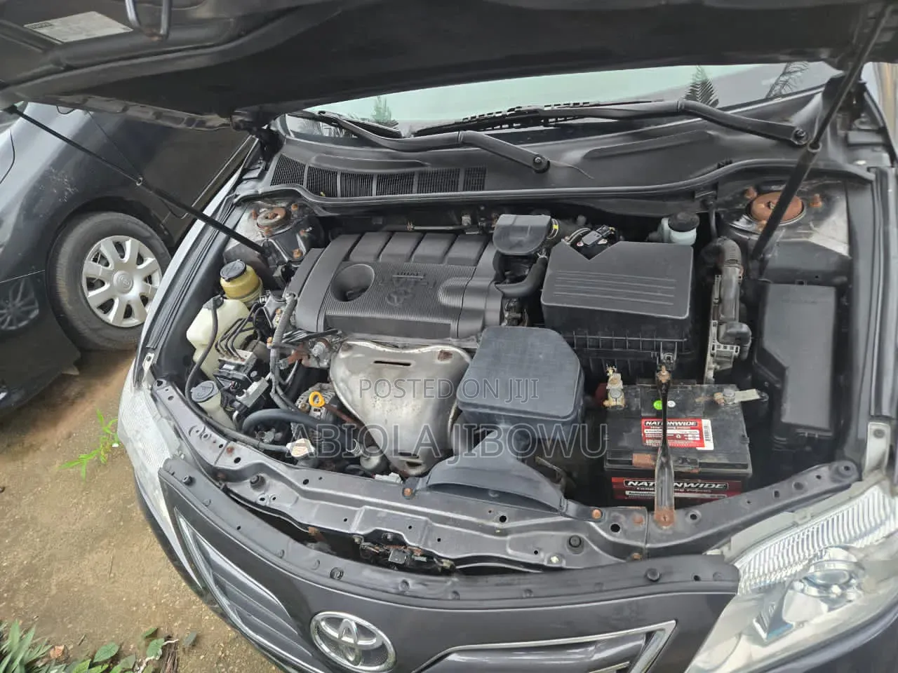 Toyota Camry XLE 4dr Sedan (2.5L 4cyl 6AM) 2010 Gray