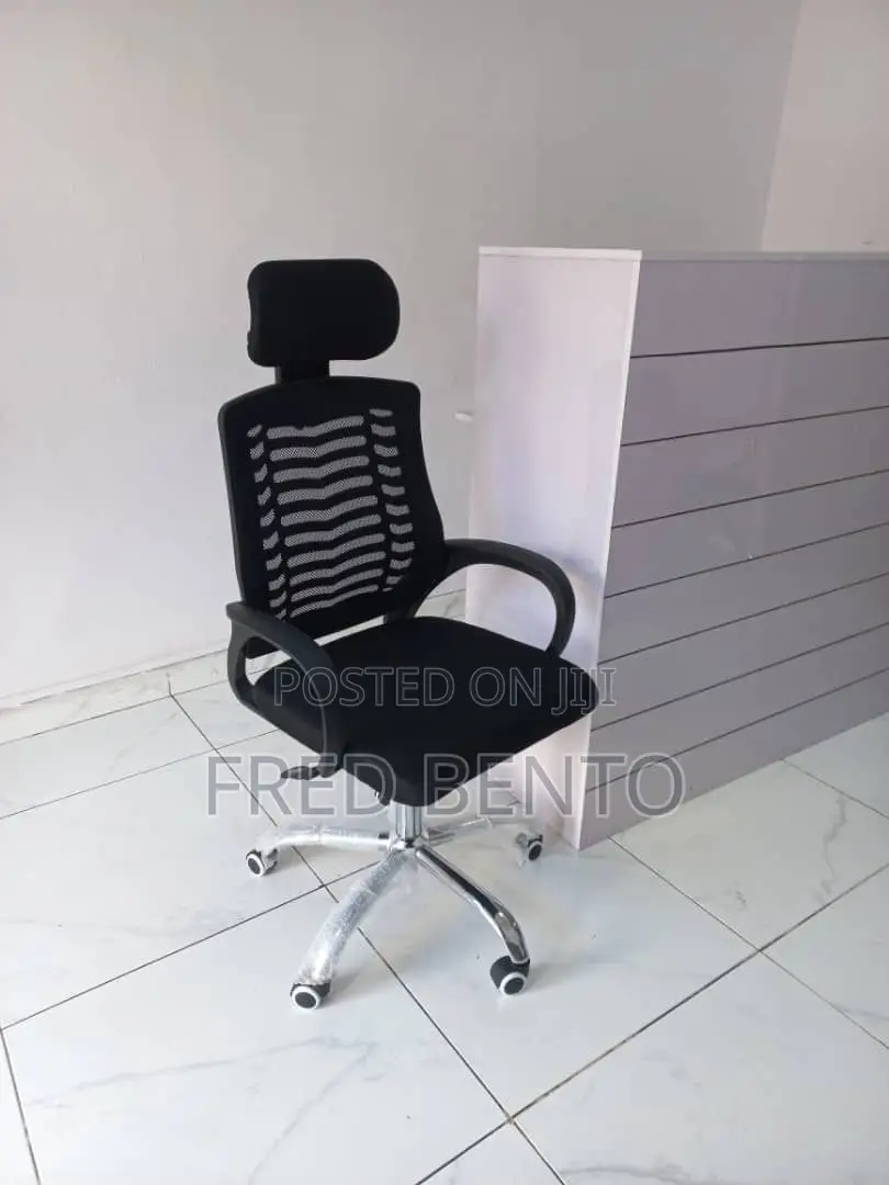 Victory With Headrest Office Chair