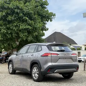 New Toyota Corolla Cross 2025 Silver