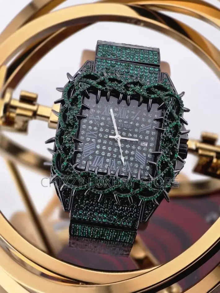 Pintime Quality Men Chain Strap Wristwatch