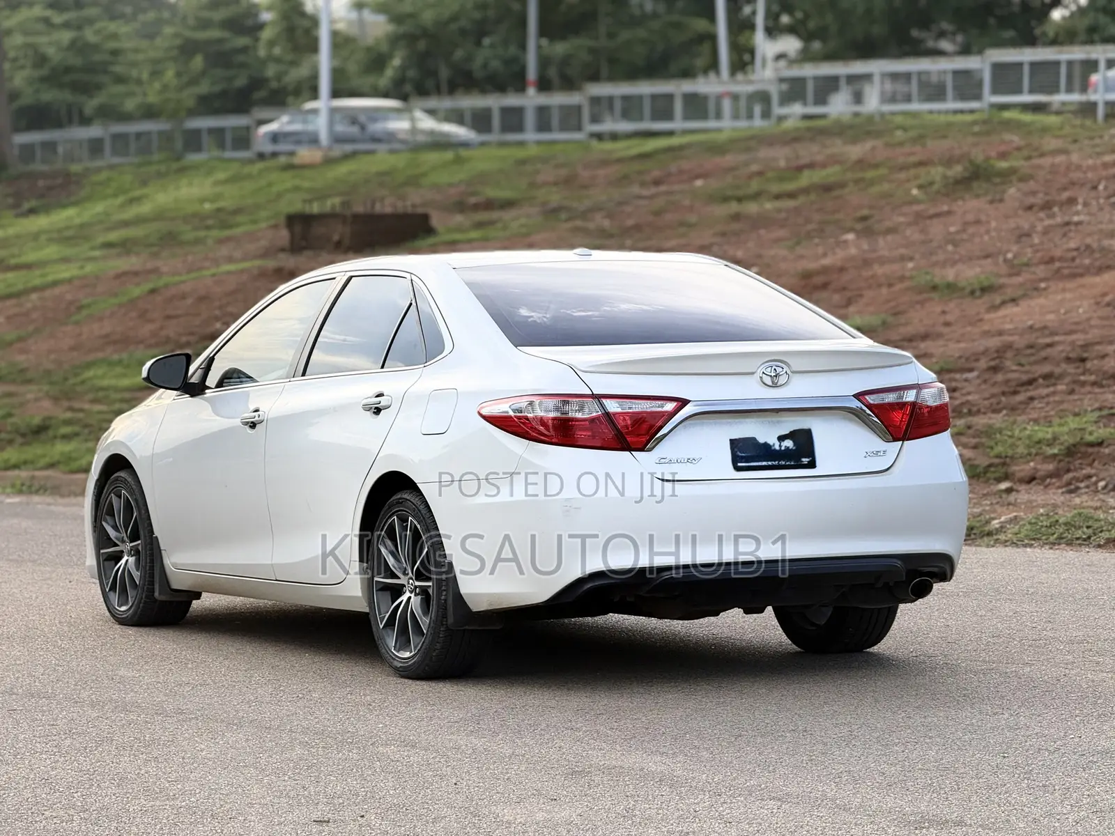Toyota Camry XSE 4dr Sedan (2.5l 4cyl 6A) 2016 White