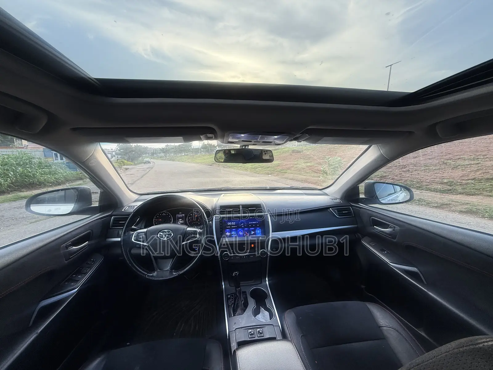 Toyota Camry XSE 4dr Sedan (2.5l 4cyl 6A) 2016 White