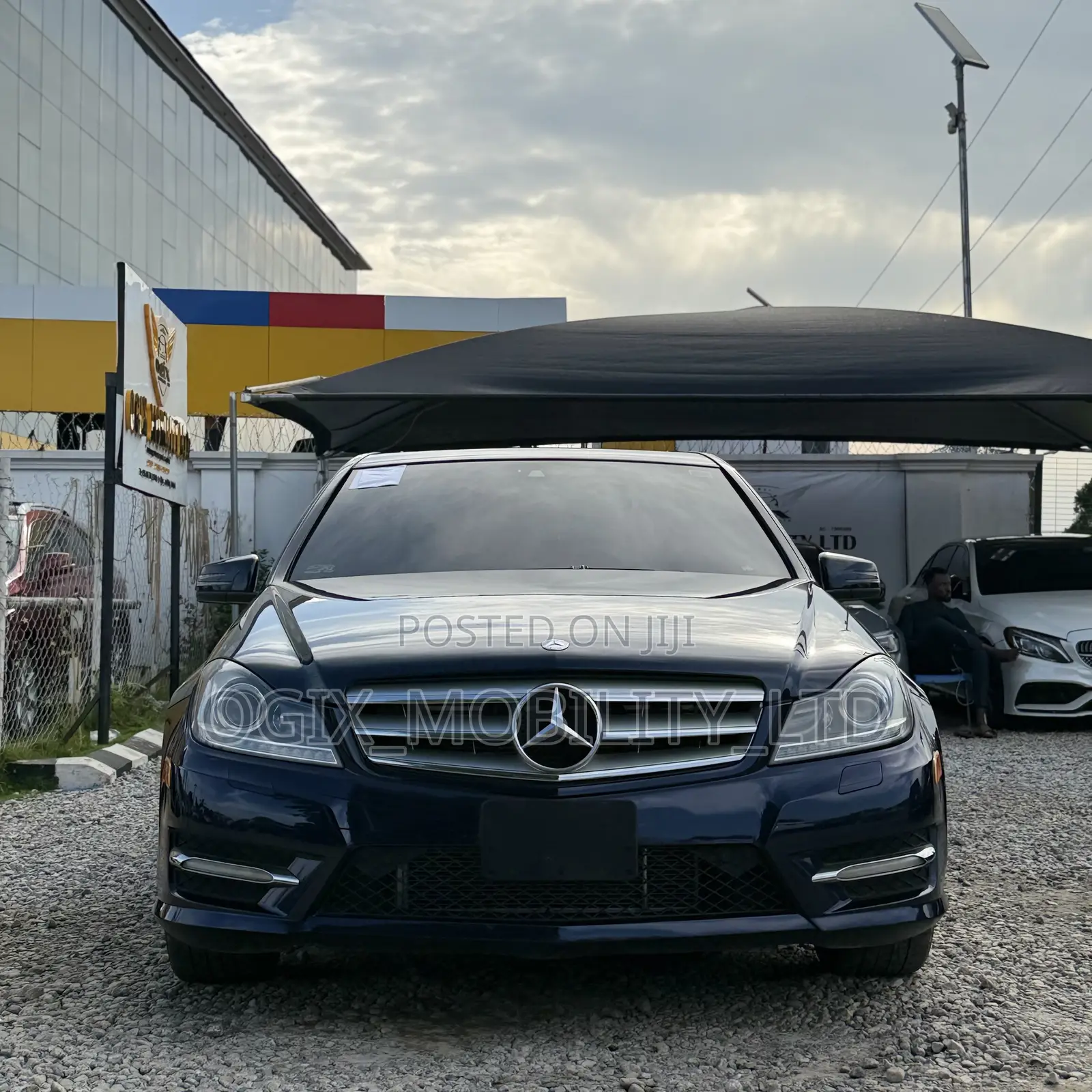 Mercedes-Benz C300 2013 Blue