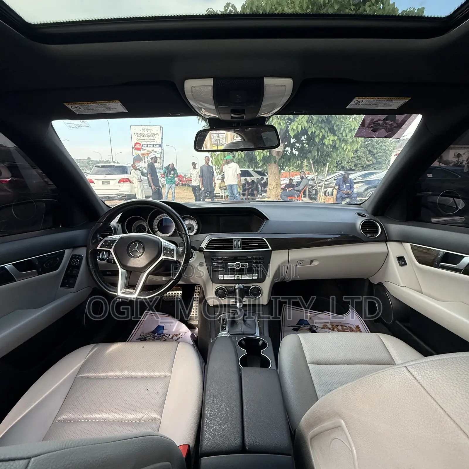 Mercedes-Benz C300 2013 Blue