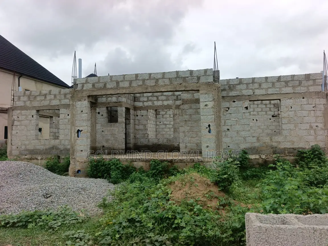 5bdrm Duplex in Seman Estate, Sabon Lugbe for sale