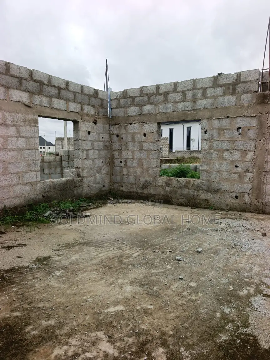 5bdrm Duplex in Seman Estate, Sabon Lugbe for sale