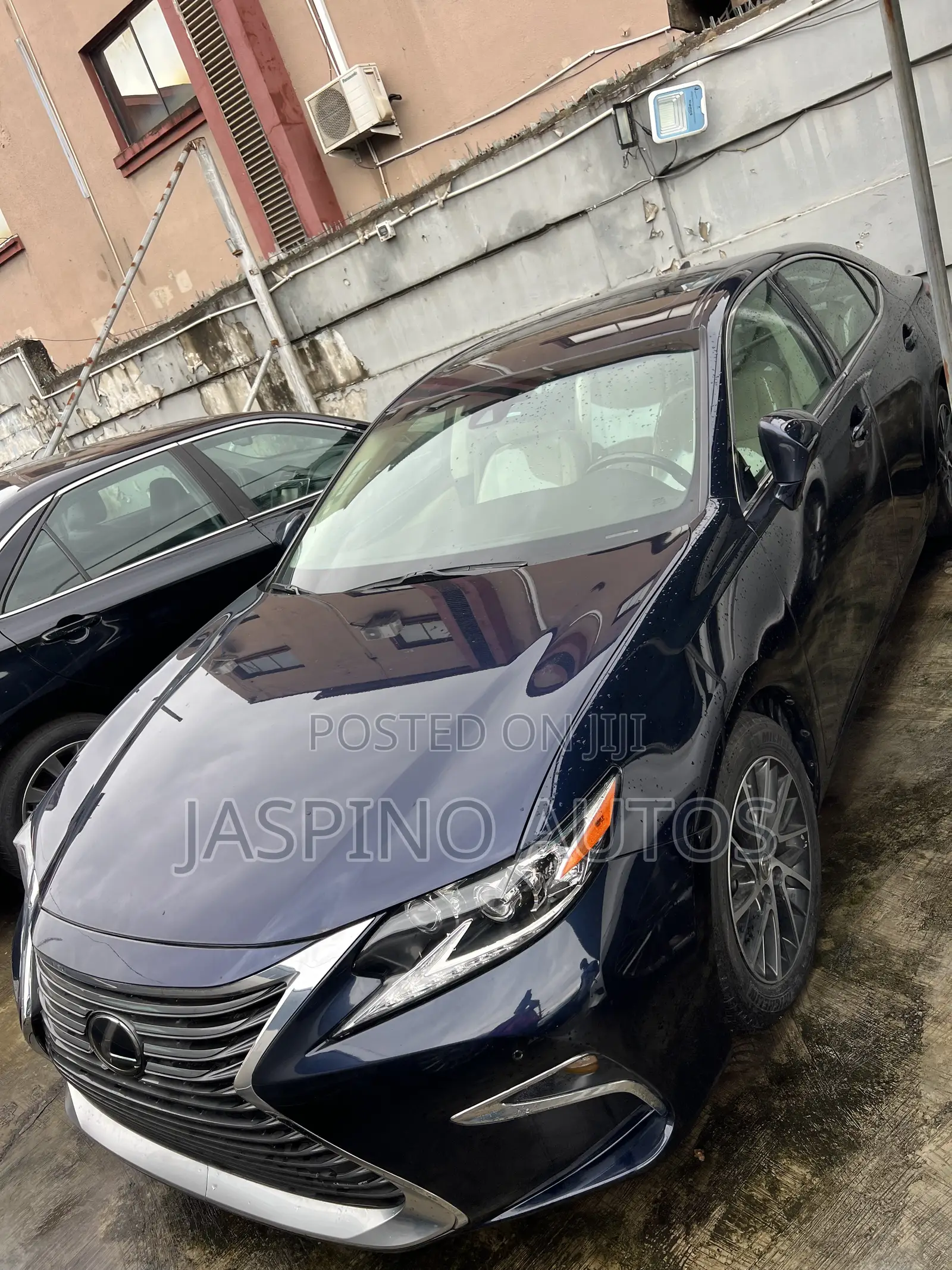 Lexus ES 2018 Blue