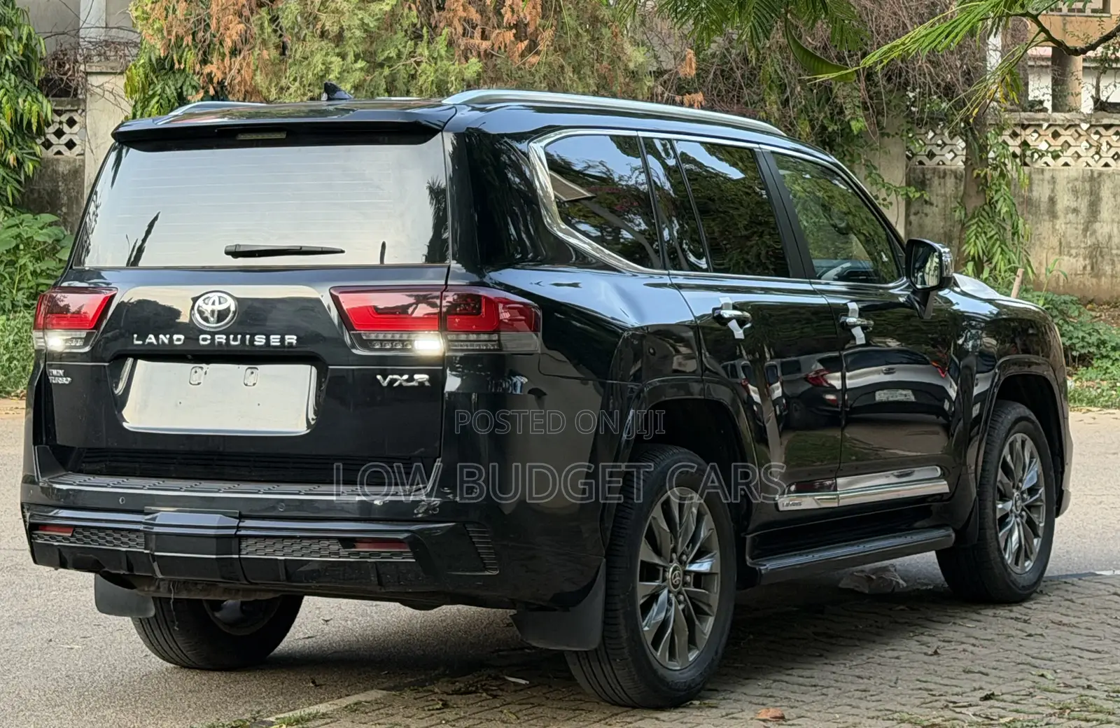 Toyota Land Cruiser 2023 Black