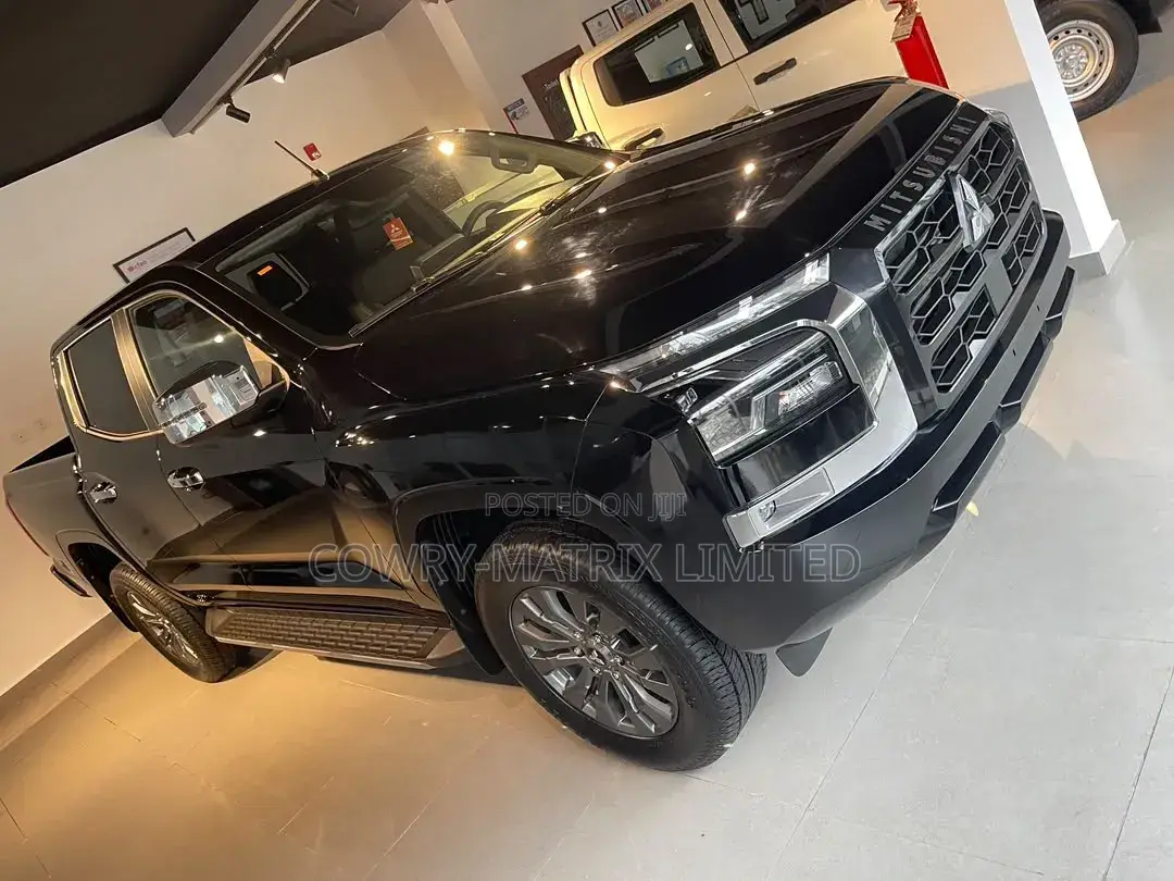 New Mitsubishi L200 2025 Black