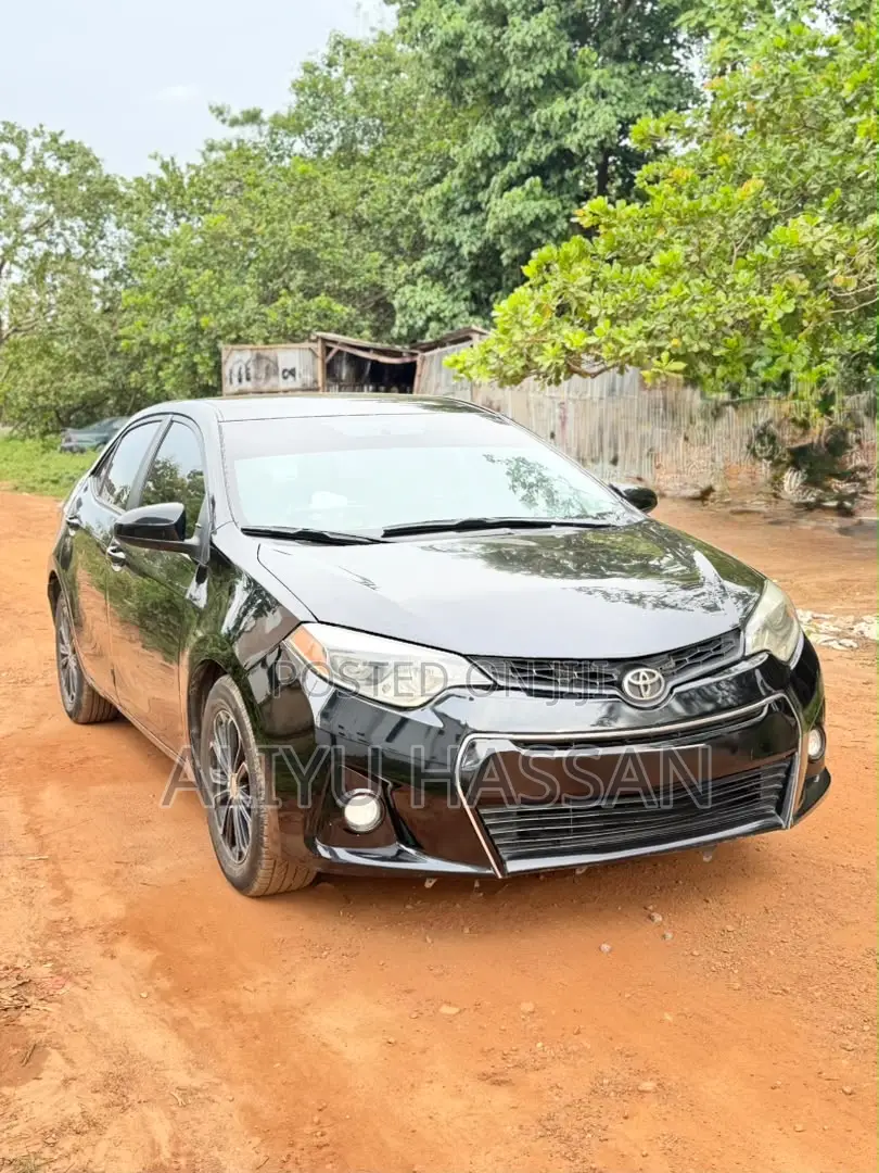 Toyota Corolla 2014 Black