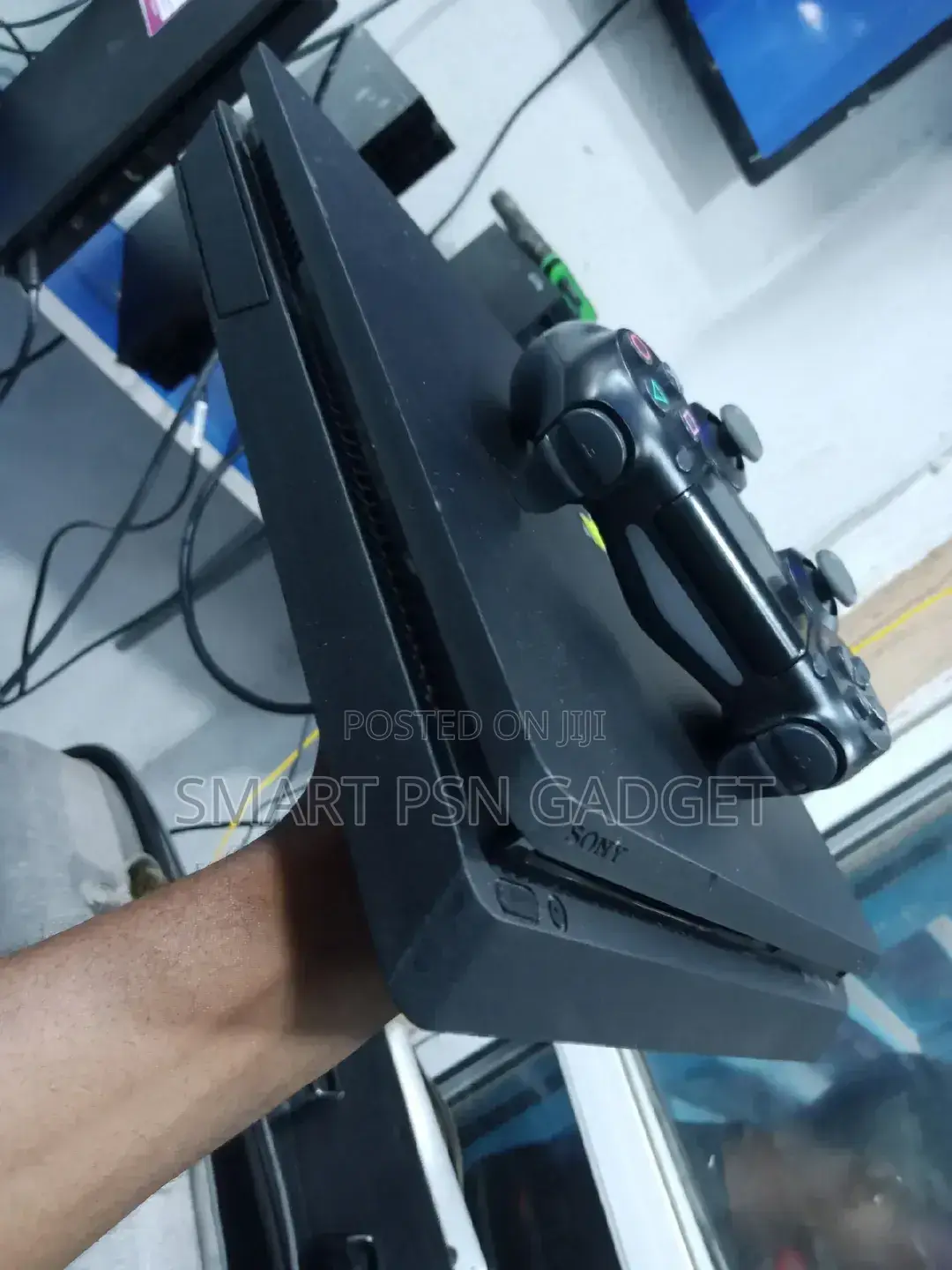 Uk Used Ps4 Slim With Games Installed