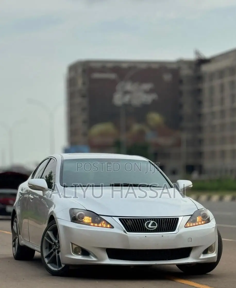 Lexus IS 2011 Silver