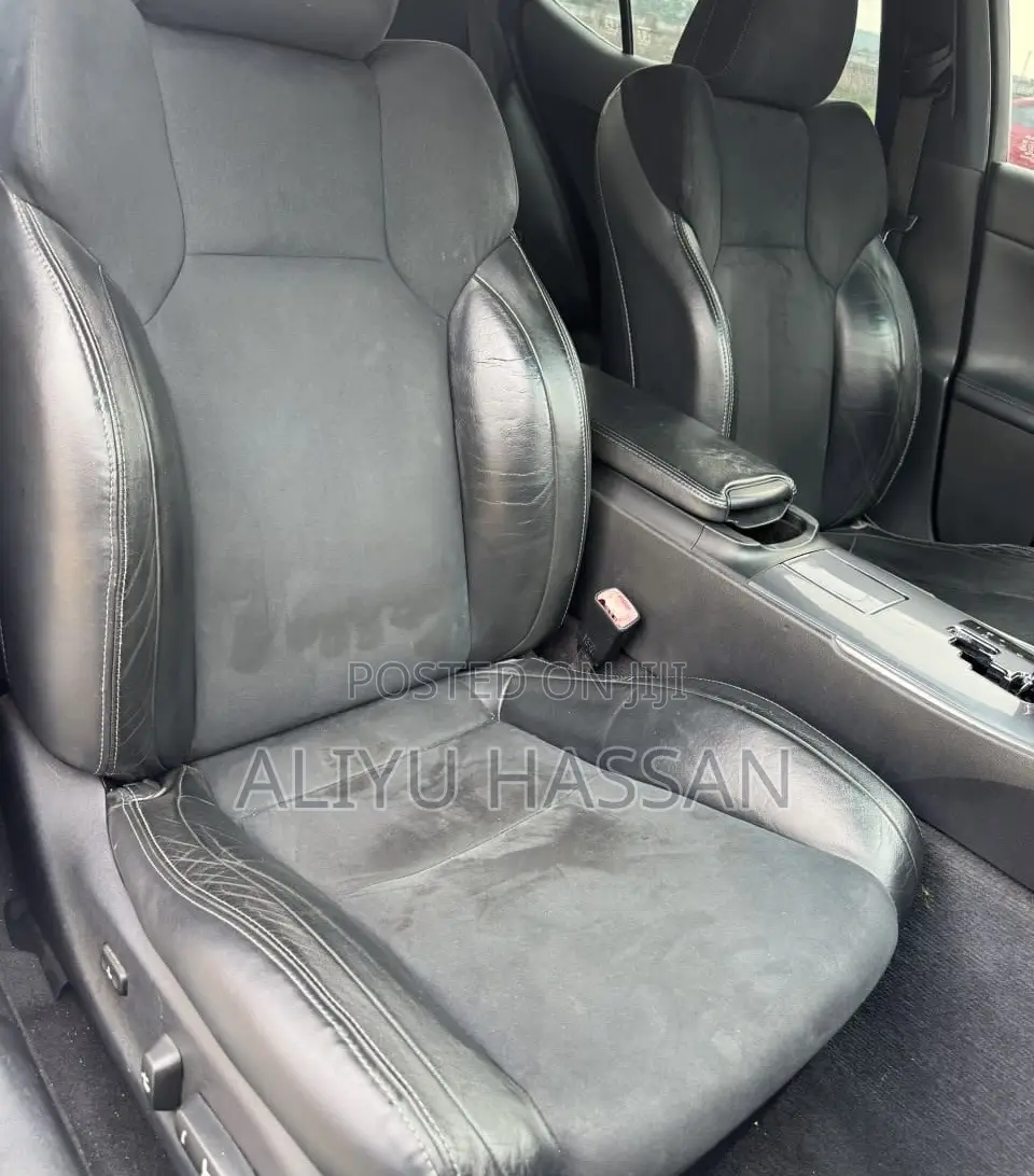 Lexus IS 2011 Silver