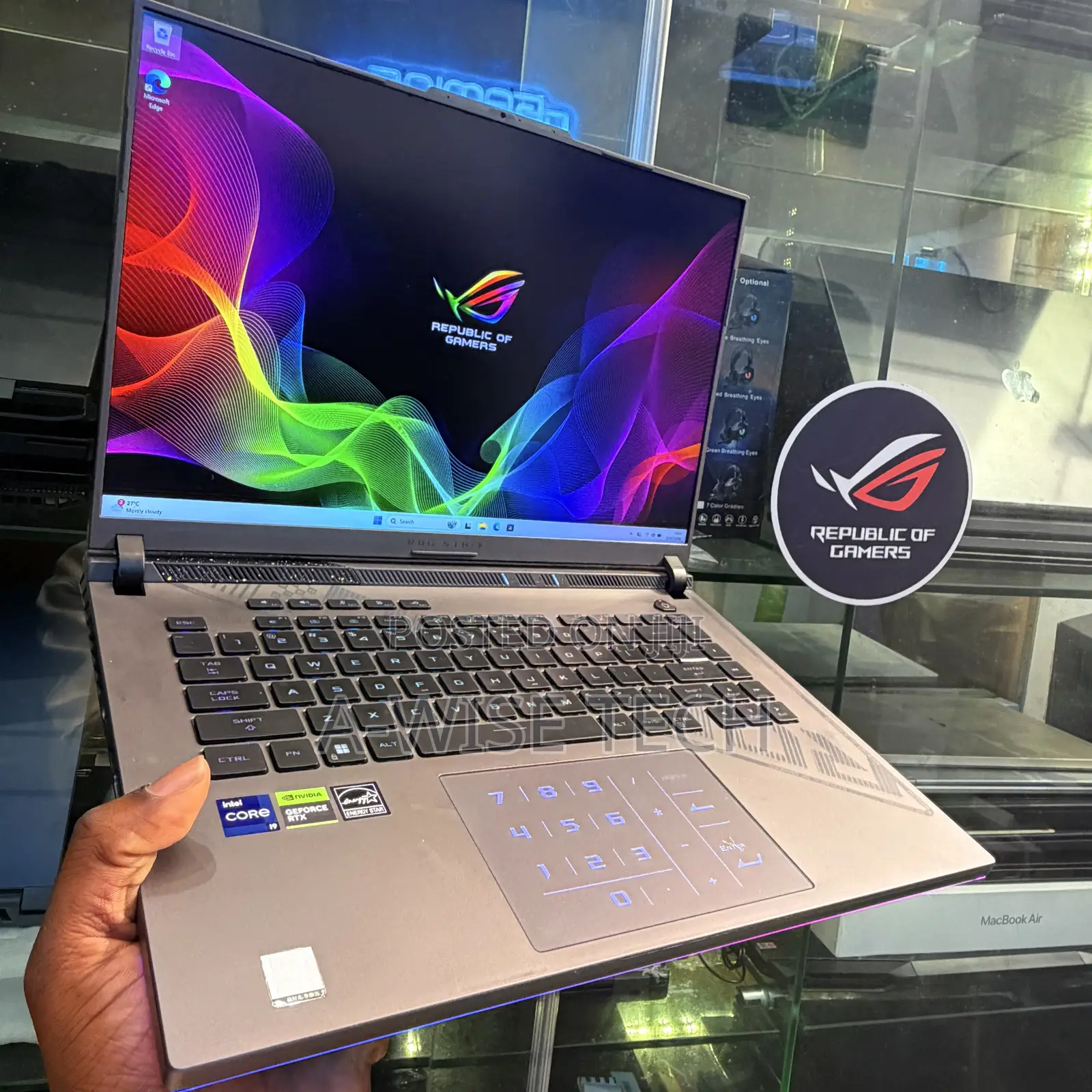 Laptop Asus ROG Strix G16 16GB Intel Core i9 SSD 1T