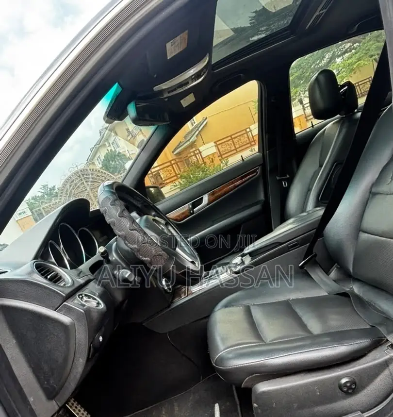 Mercedes-Benz C350 2012 Gray