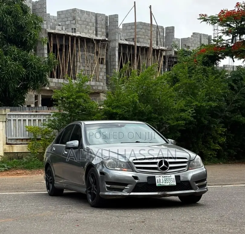 Mercedes-Benz C350 2012 Gray