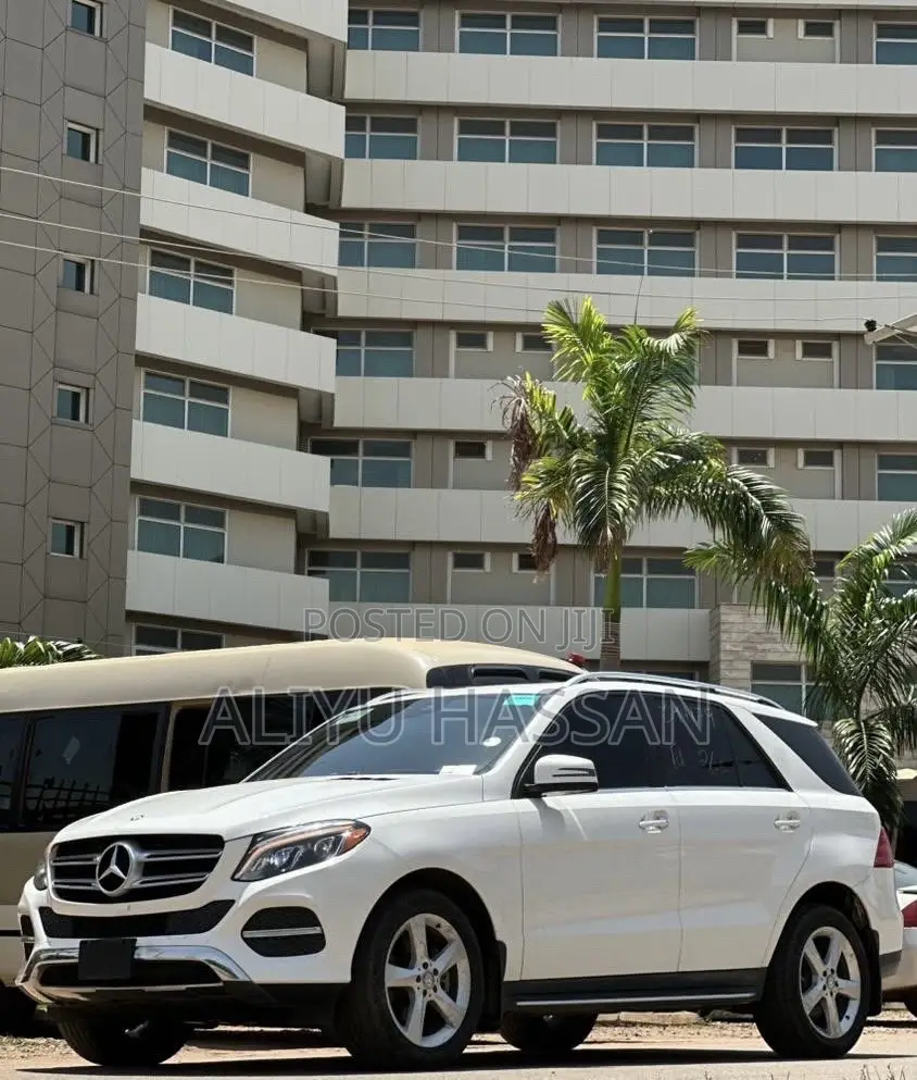 Mercedes-Benz GLE-Class 2017 White