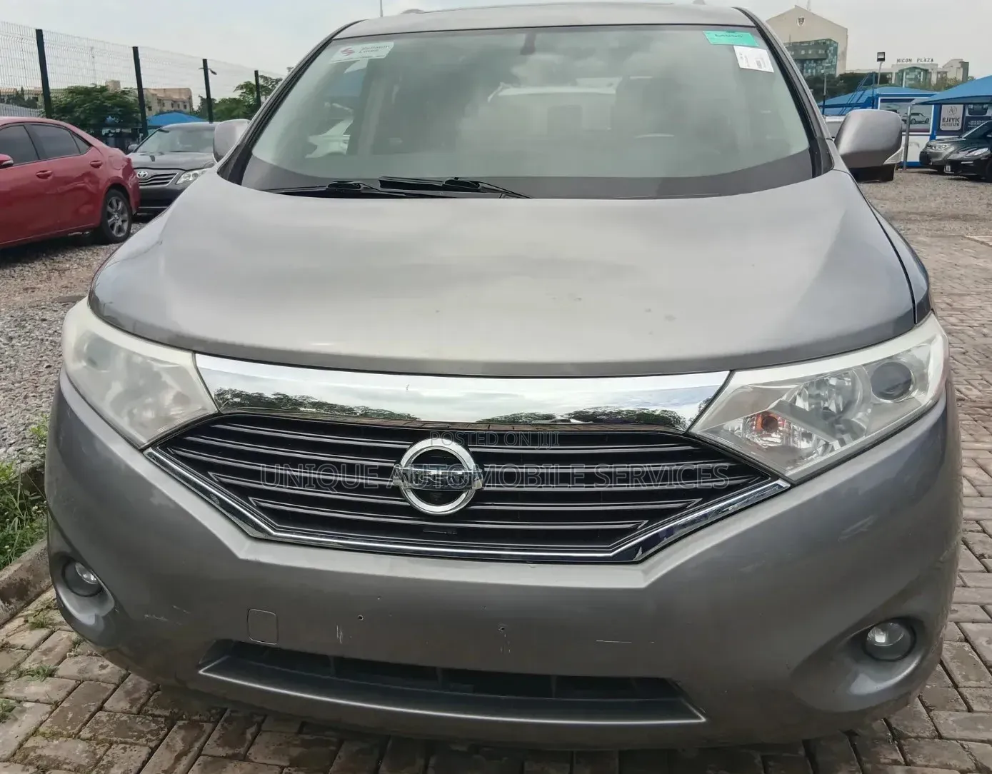 Nissan Quest LE 4dr Minivan (3.5L 6cyl CVT) 2014 Gray
