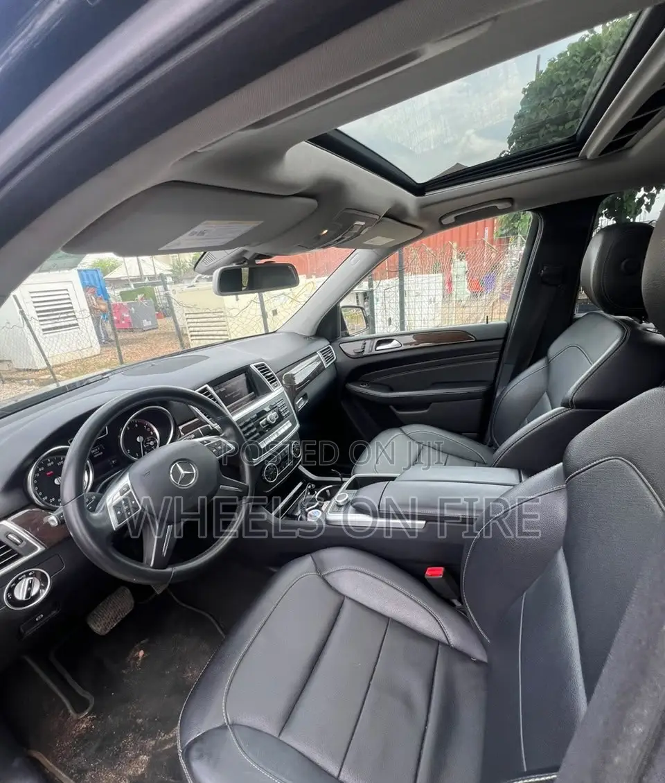 Mercedes-Benz M Class ML350 4dr SUV (3.5L 6cyl 7A) 2014 Black