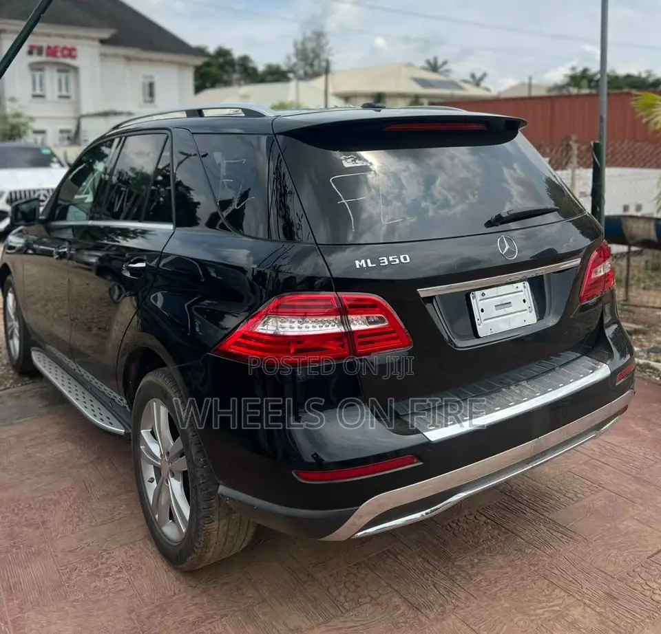 Mercedes-Benz M Class ML350 4dr SUV (3.5L 6cyl 7A) 2014 Black