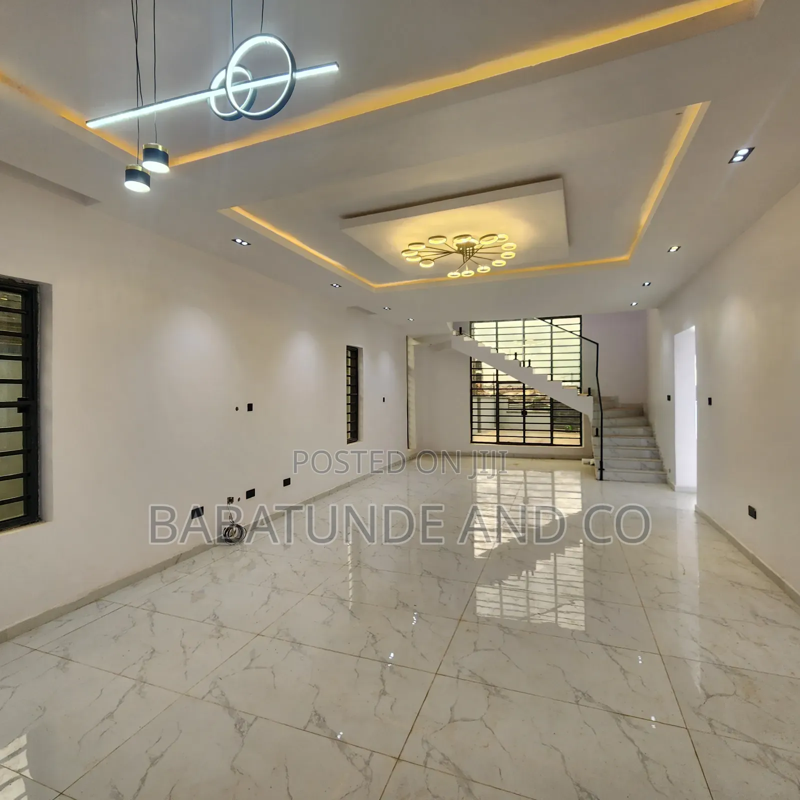 4bdrm Duplex in Akobo for sale