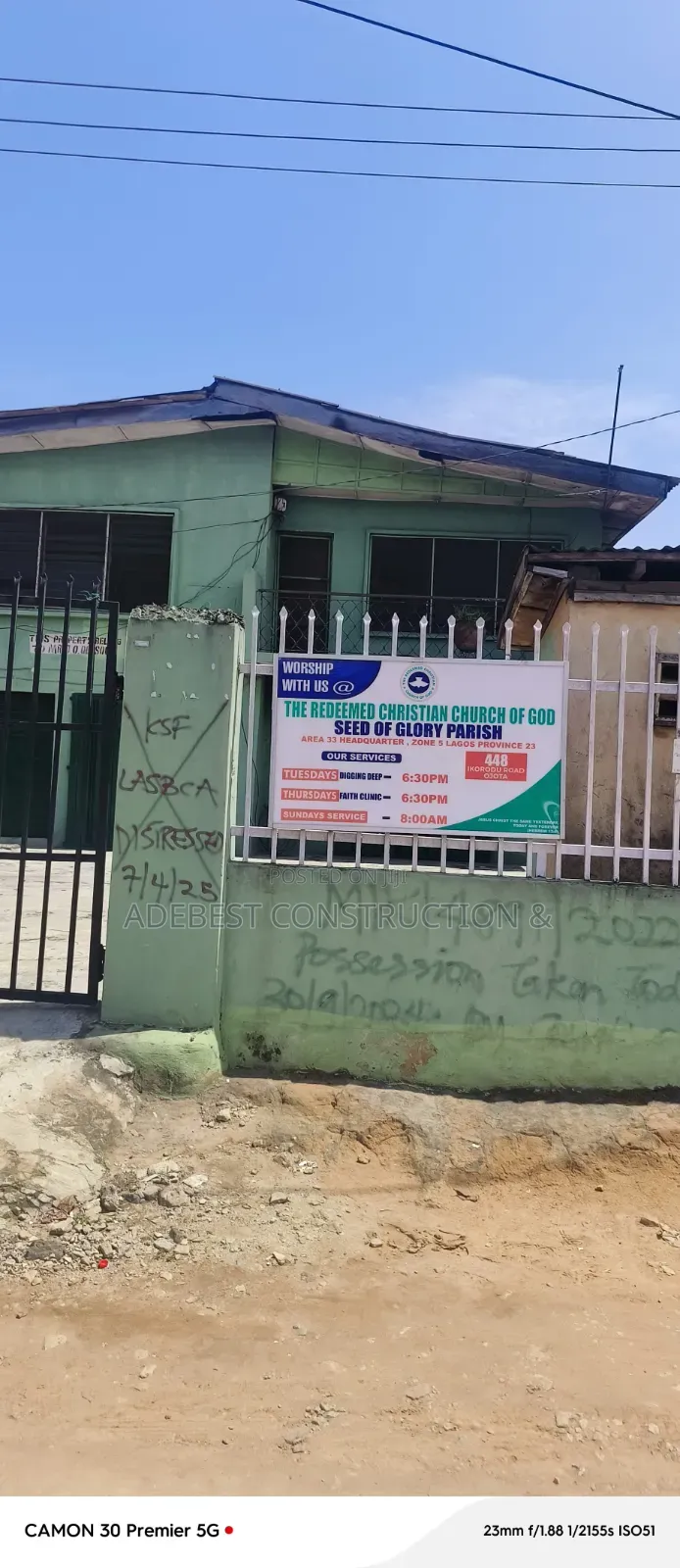 2bdrm Block of Flats in New Garage / Ojota for sale