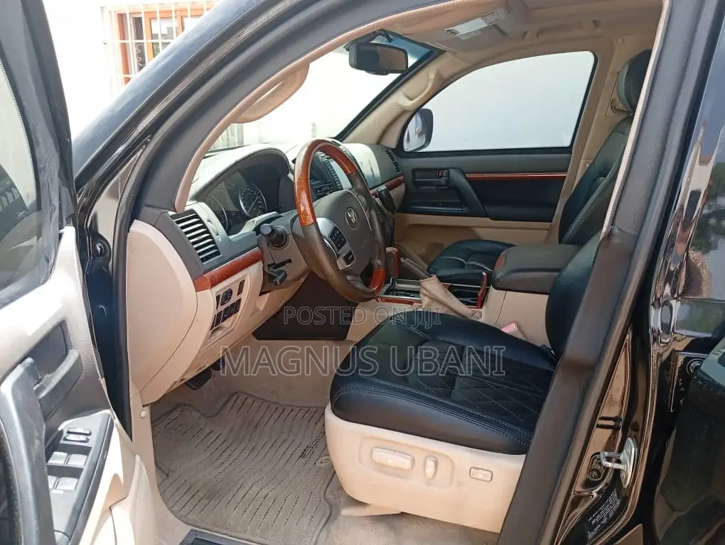 Toyota Land Cruiser 4.5 V8 VXR 2015 Black