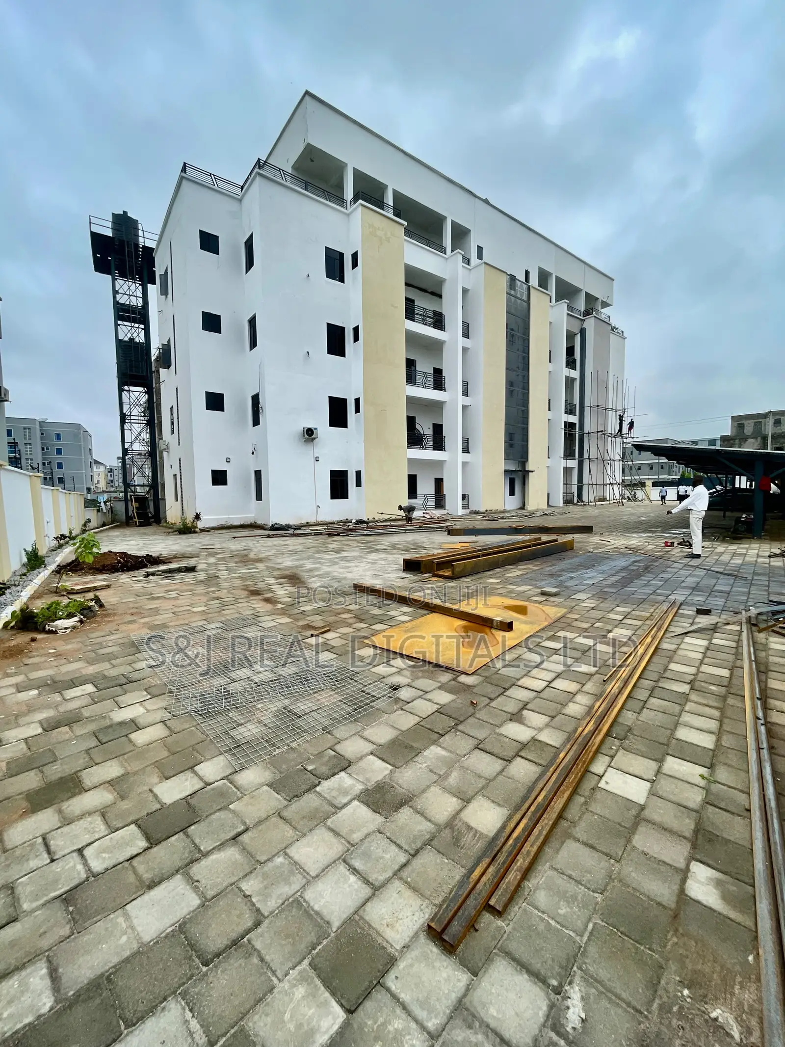 6bdrm Duplex in Jahi for sale
