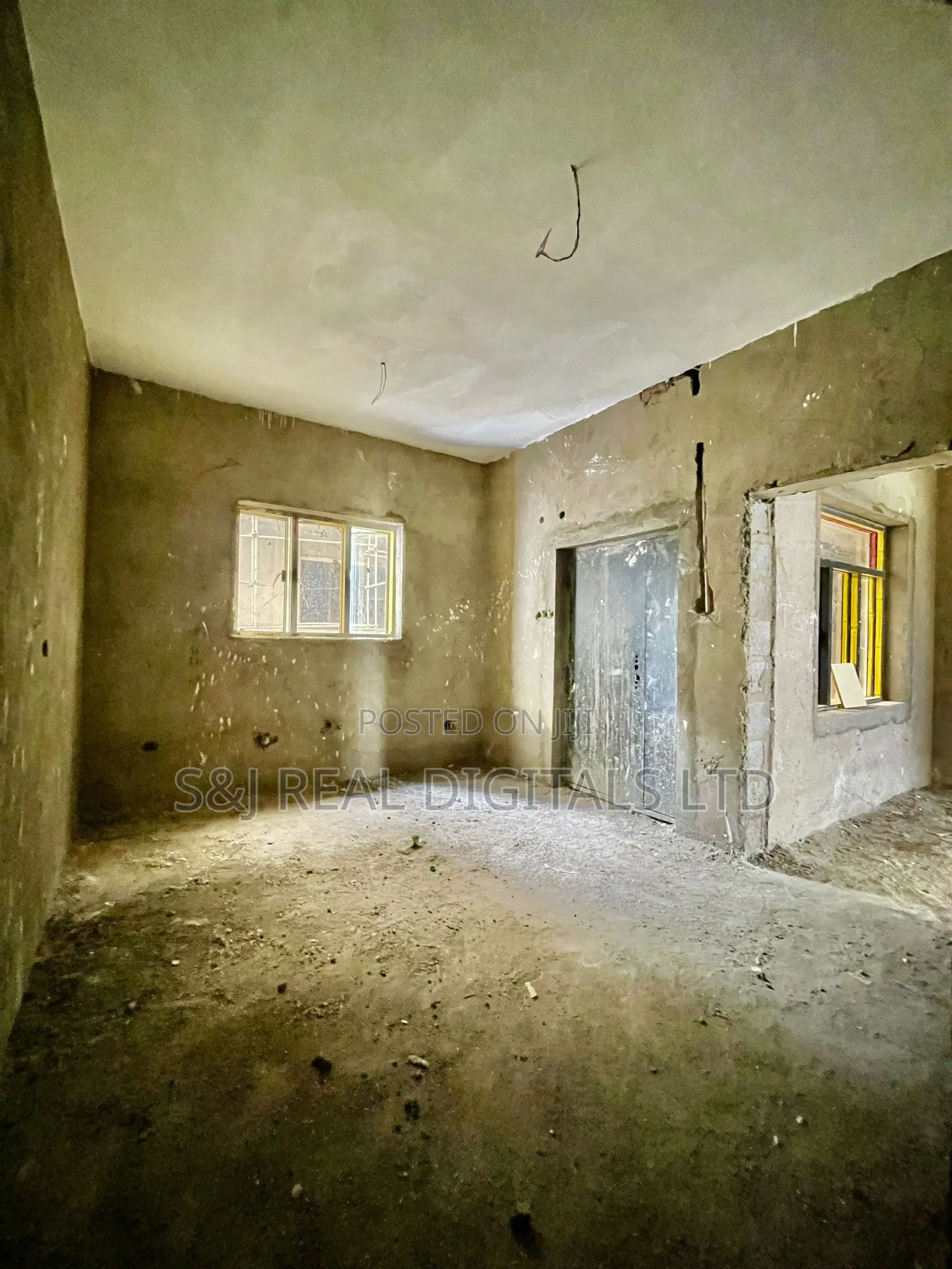 6bdrm Duplex in Jahi for sale