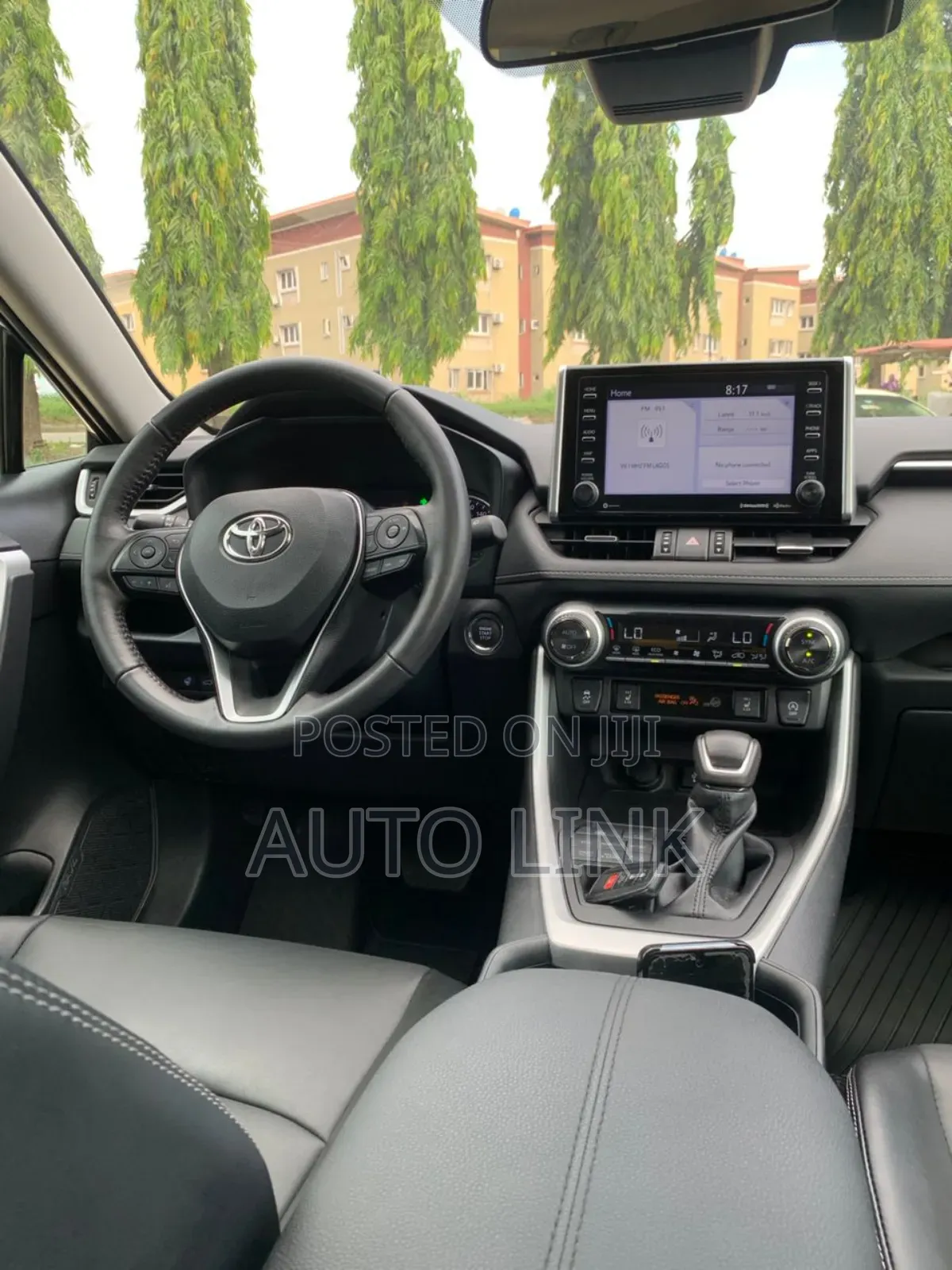 Toyota RAV4 XLE 2022 Gray