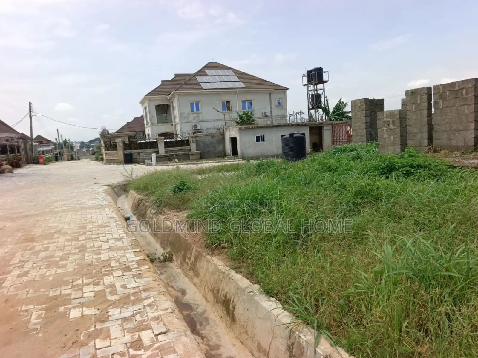 5bdrm Duplex in Goldmind Estate, FHA for sale