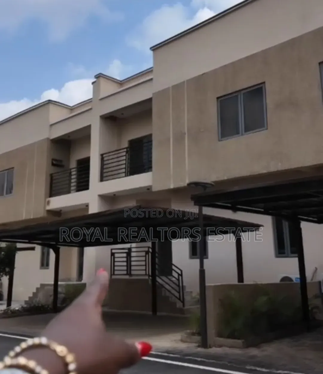 3bdrm Townhouse / Terrace in Guze for rent