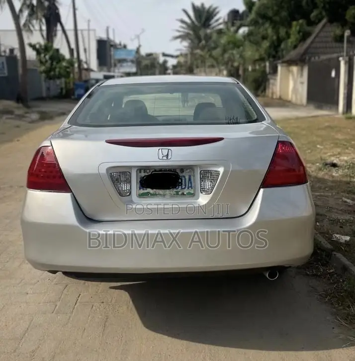 Honda Accord 2.0 Comfort Automatic 2007 Silver