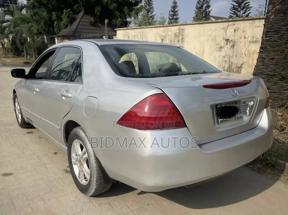 Honda Accord 2.0 Comfort Automatic 2007 Silver