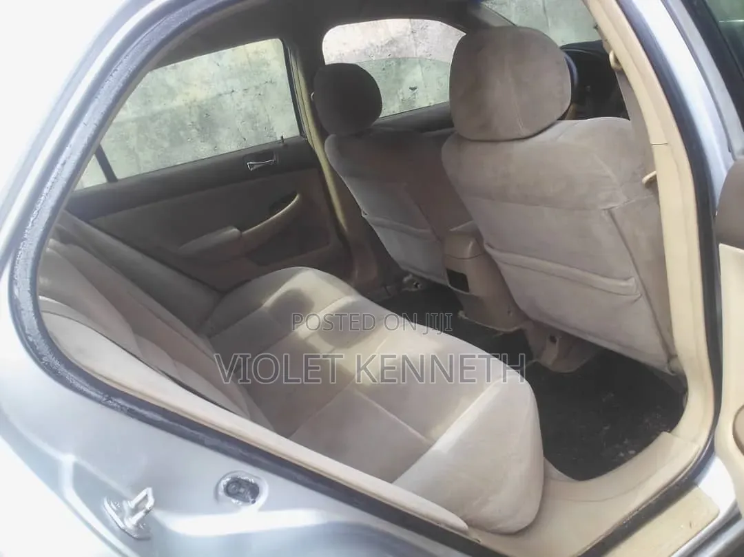 Honda Accord 2006 Silver