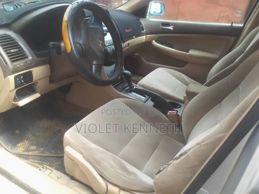 Honda Accord 2006 Silver