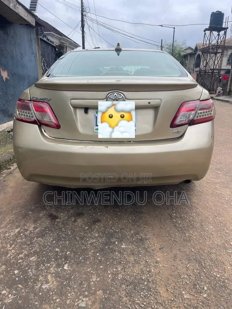 Toyota Camry 2008 Gold