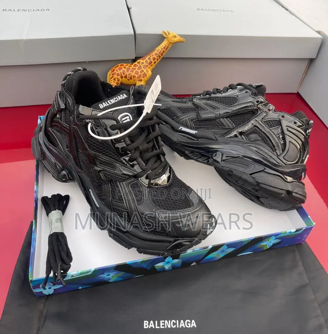 Balenciaga Sneakers 40-46 Available