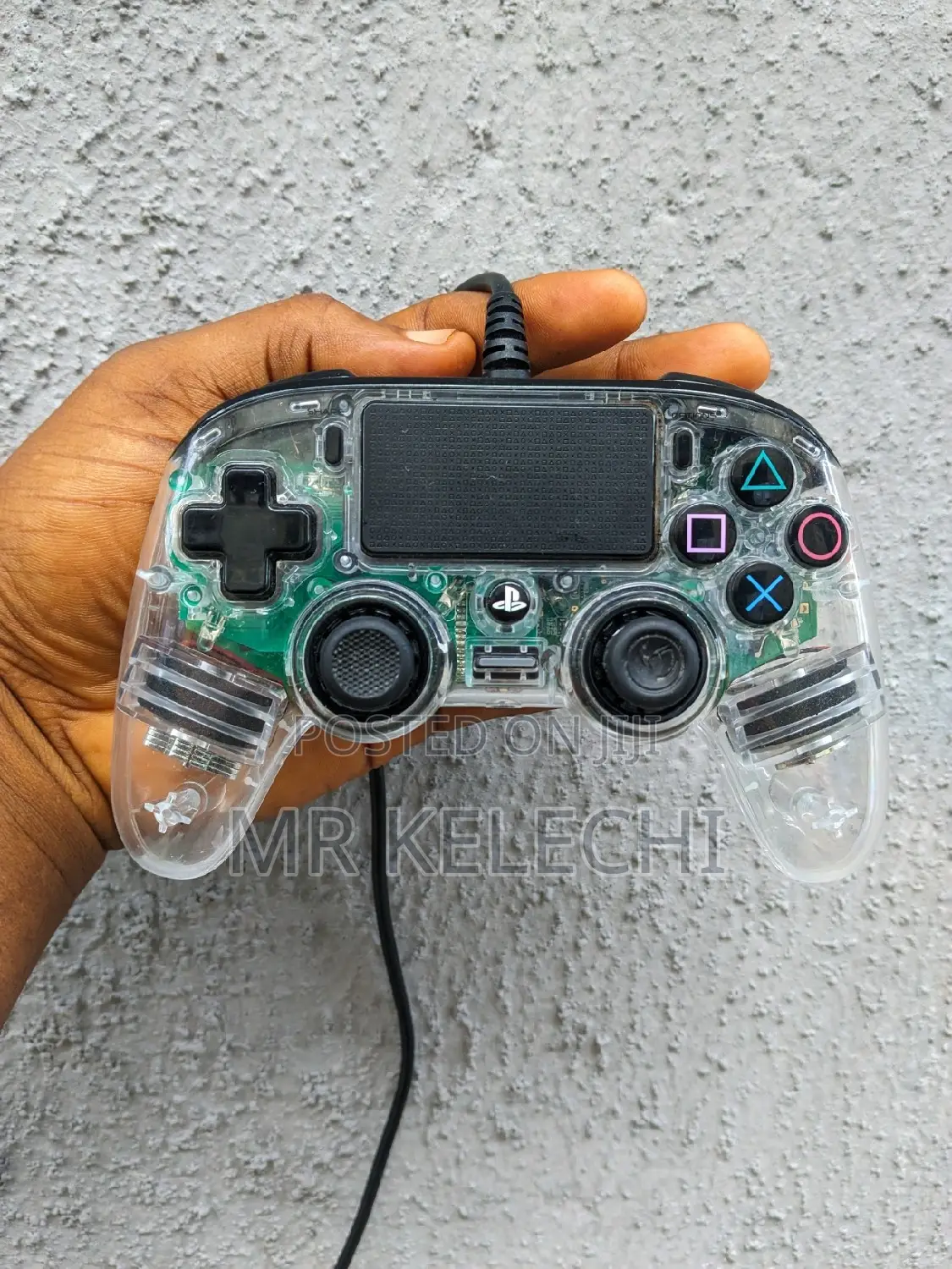 Transparent Nacon Wired Controller With Led Light. (PS3 and Ps4 Pad)