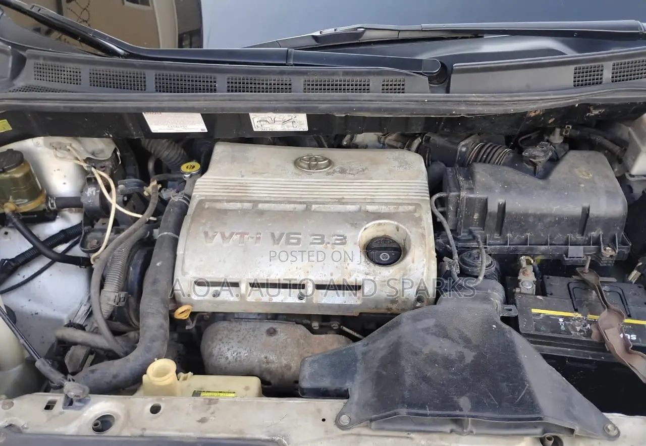 Toyota Sienna 2005 Silver