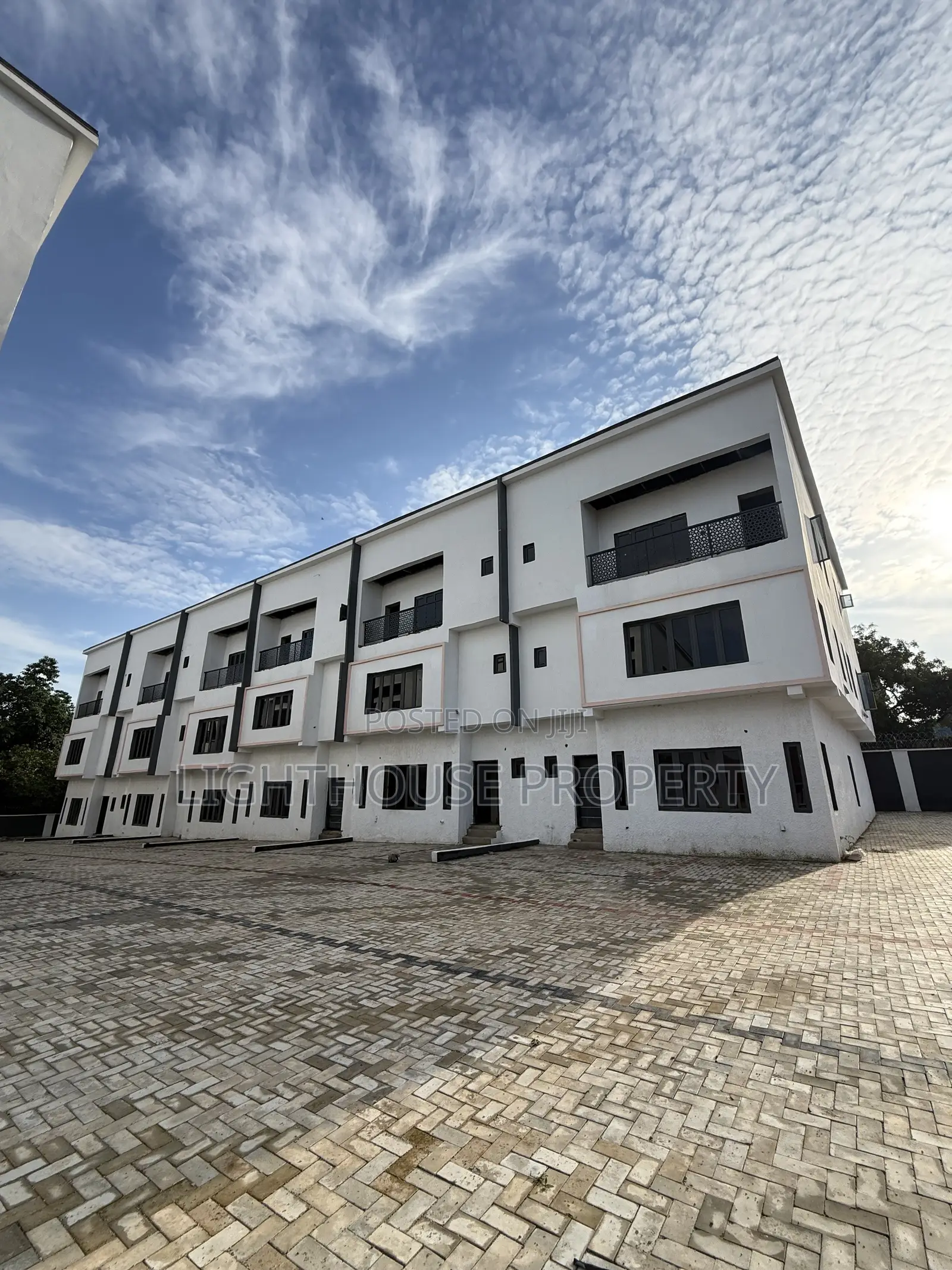 4bdrm Duplex in Games Village, Kaura for sale
