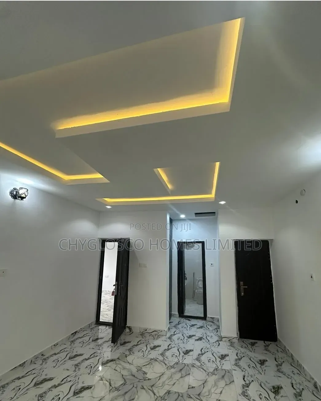 4bdrm Duplex in New Layout for sale