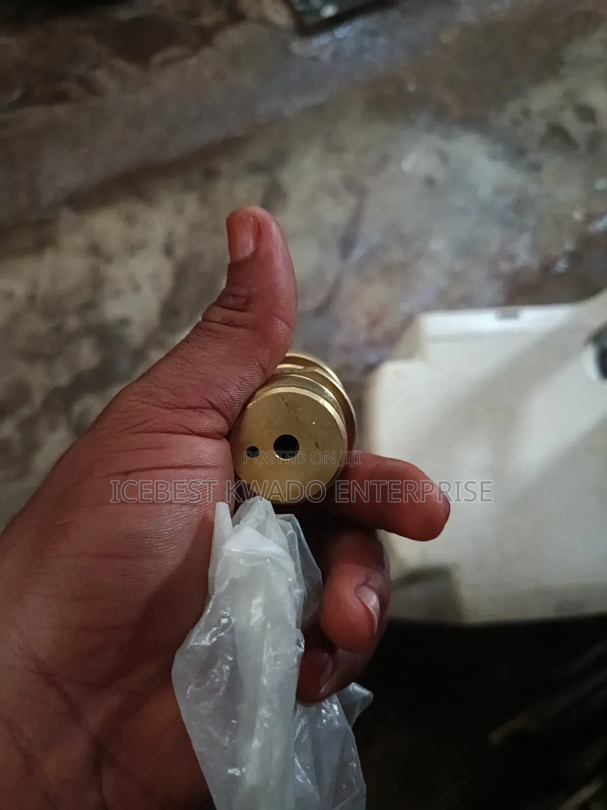 Brass Automatic Air Vent Valve Is Rated for a Maximum Pressure Of