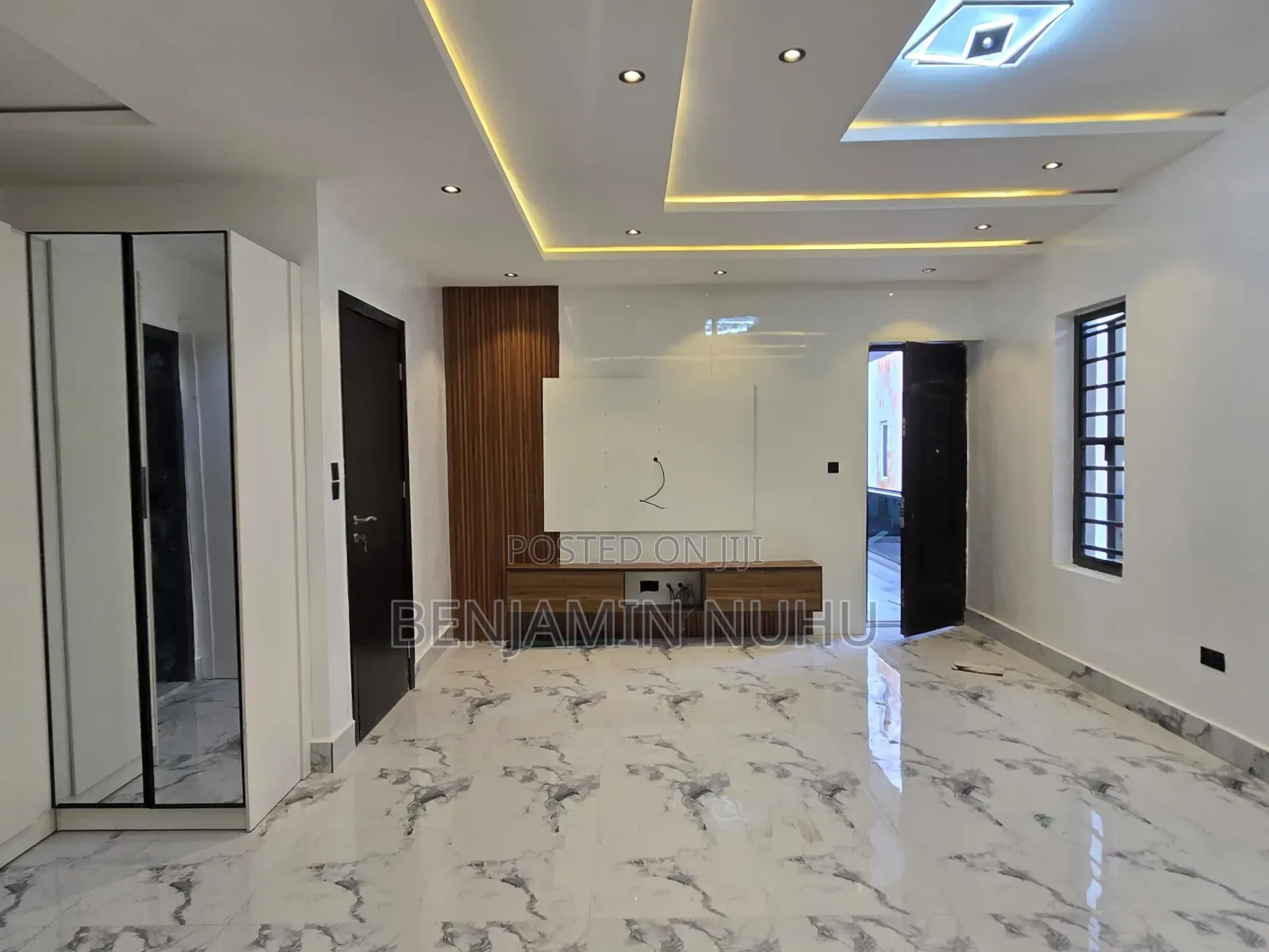 5bdrm Duplex in Sunshine Garden, Off Lekki-Epe Expressway for sale