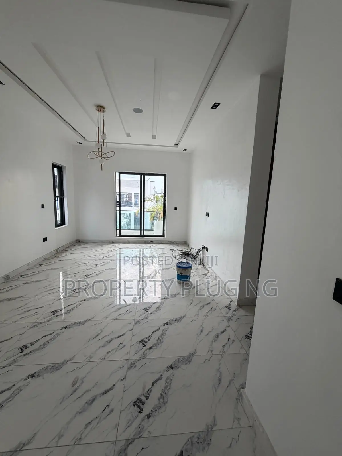 5bdrm Duplex in Ajah, Off Lekki-Epe Expressway for sale