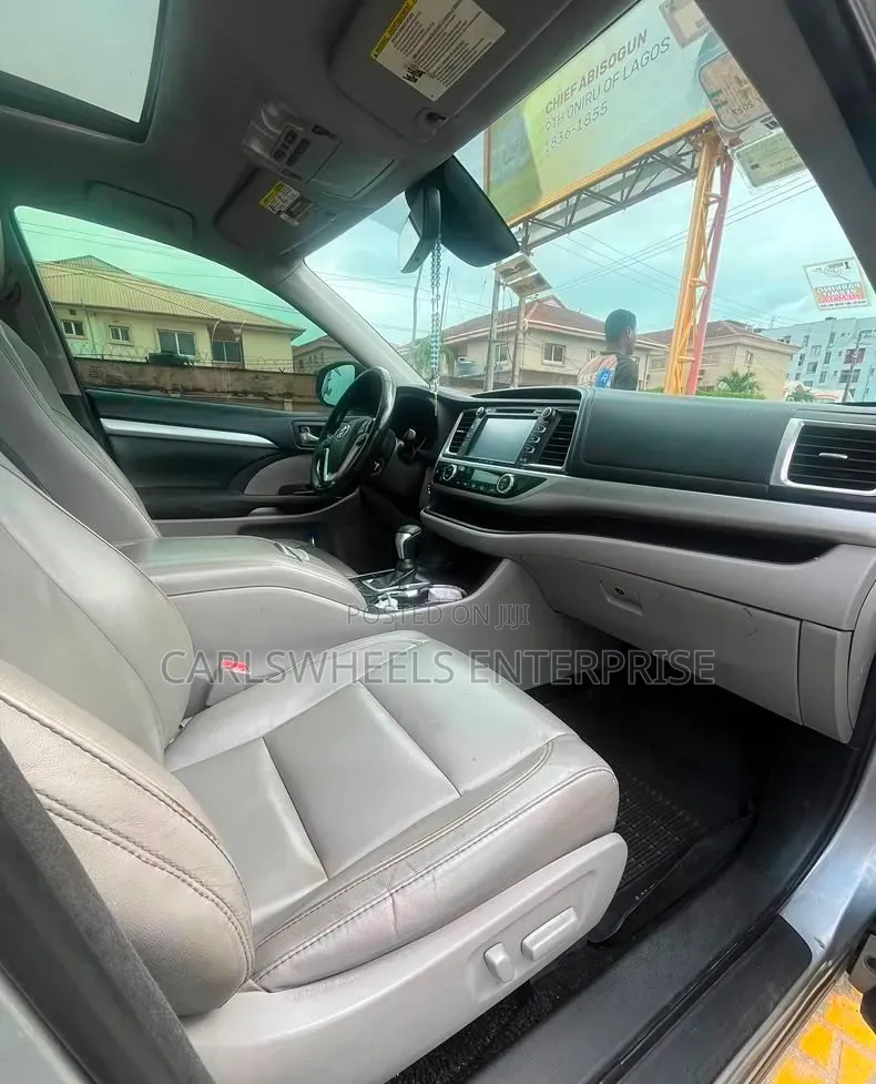 Toyota Highlander 2017 Silver