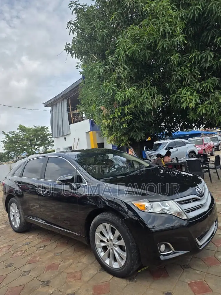 Toyota Venza LE AWD 2013 Black